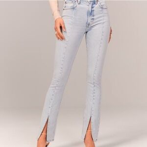 Abercrombie & Fitch Light Wash Split-Hem Women's Jeans